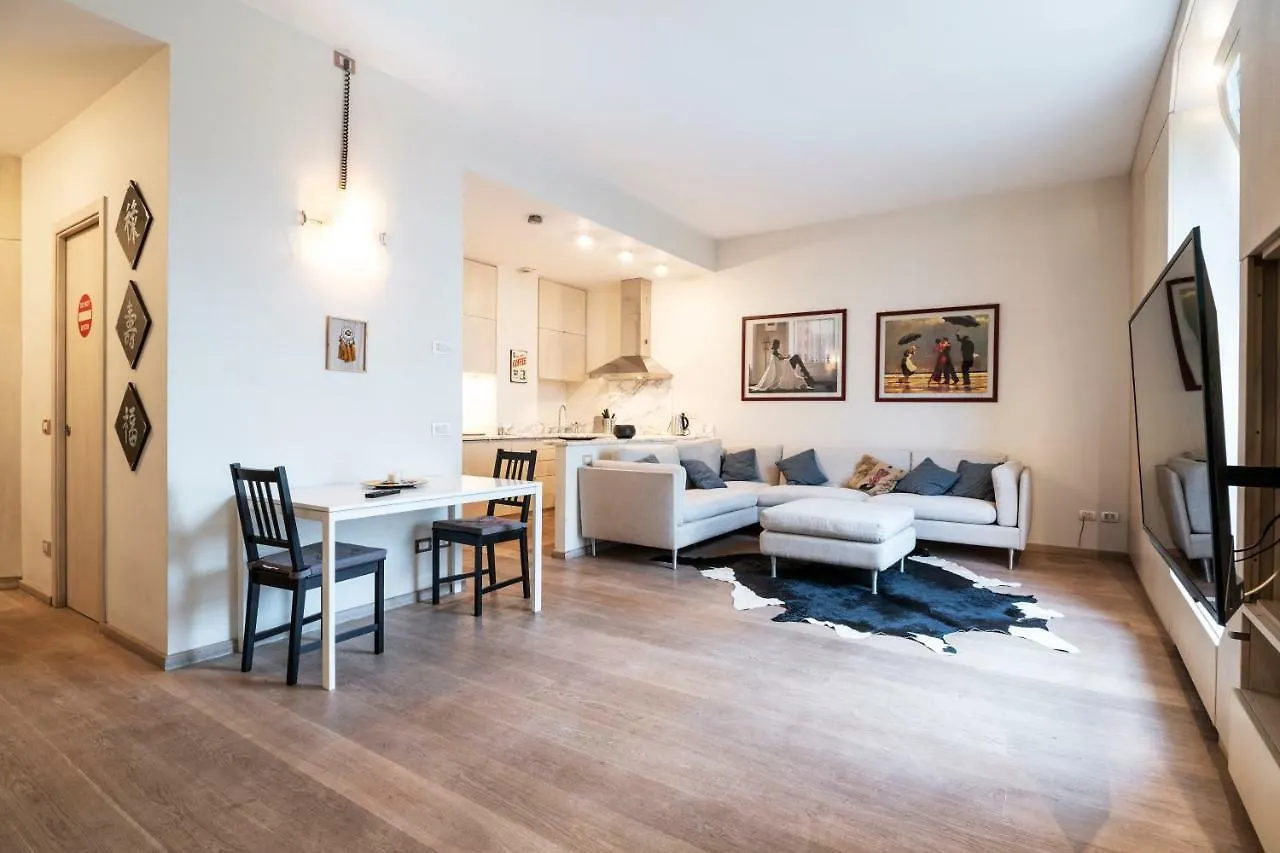 Santo Stefano Luxury Apartment location