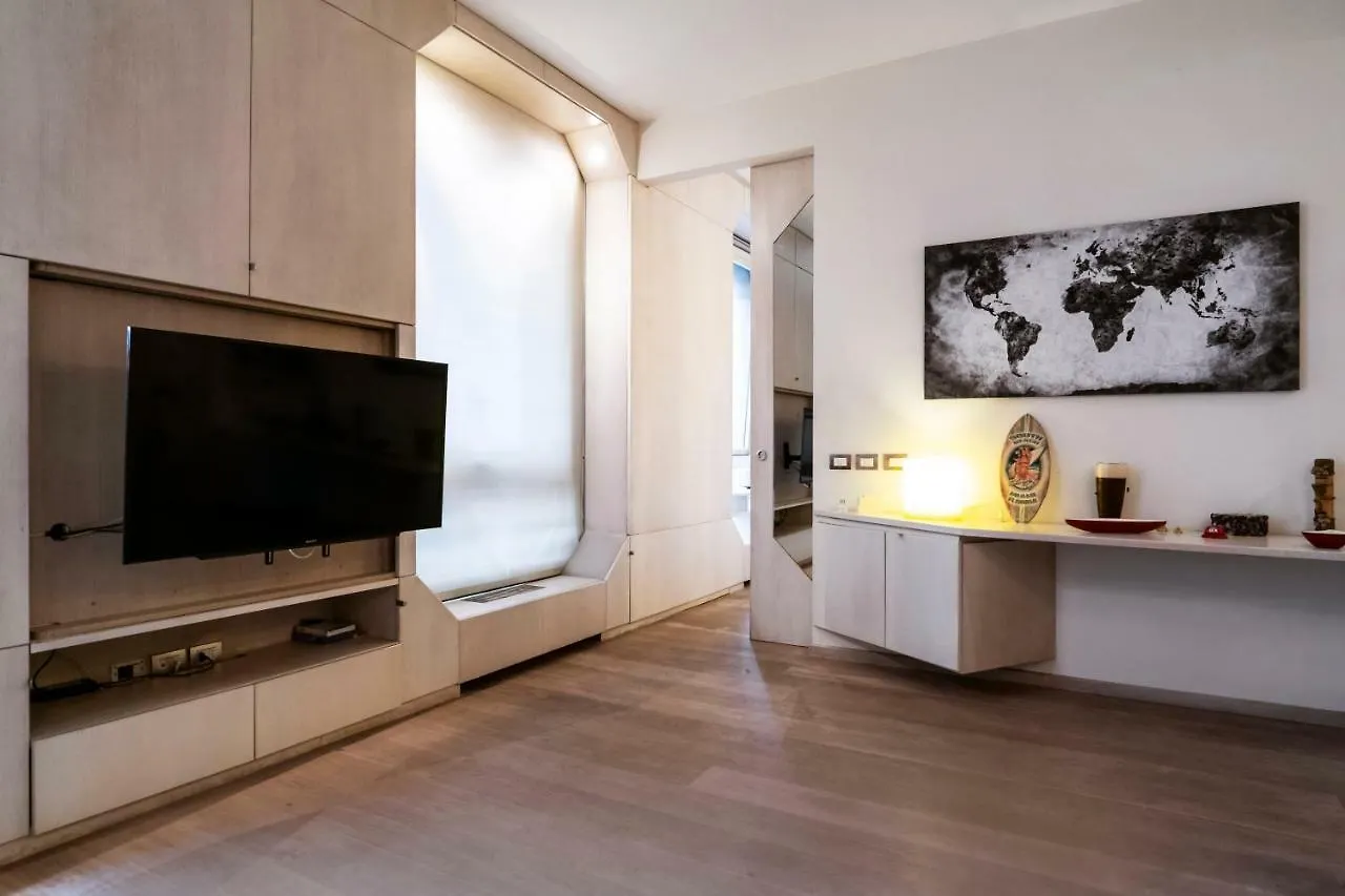 Santo Stefano Luxury Apartment Milan 0*,